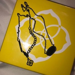 Black Kendra Scott necklace